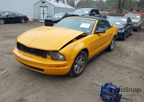 2007 Ford Mustang V6 Deluxe/V6 Premium из США, поврежденный, VIN 1ZVFT84N175345621
